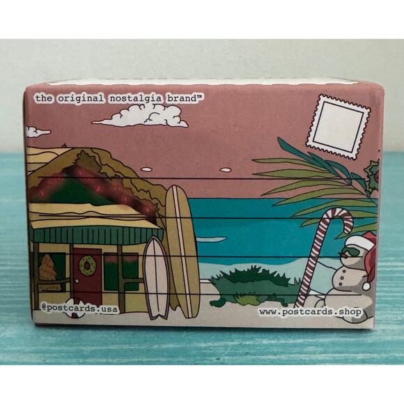 Hawaii Postcards Scented Destination "Mele Kalikimaka" Candle - Picture 3 of 5